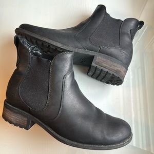 Ugg Chelsea Boots size 10